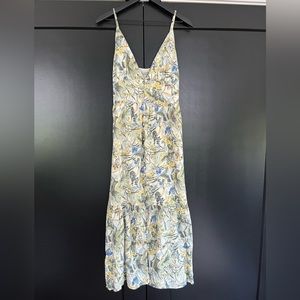 Abercrombie and Fitch, floral, maxi dress. size medium.